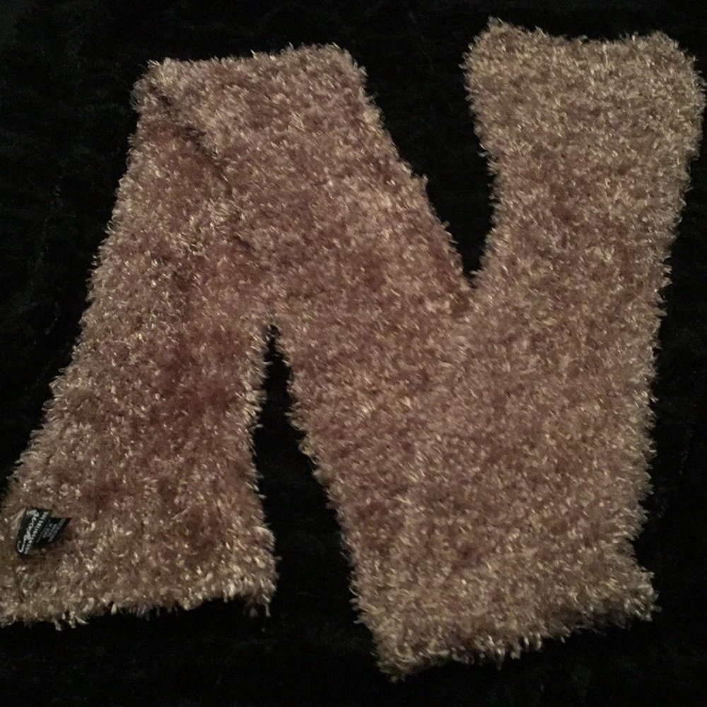Tan Cejon fuzzy scarf